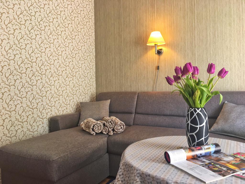 Prenzel Apartments Parnu Bagian luar foto
